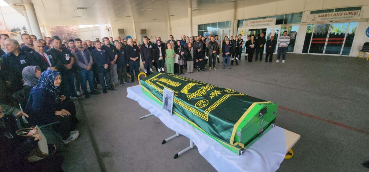 Muğla Eğitim Araştırma Hastanesi Personeli Ekrem Şababoğlu, Dualarla Son Yolculuğuna Uğurlandı 9